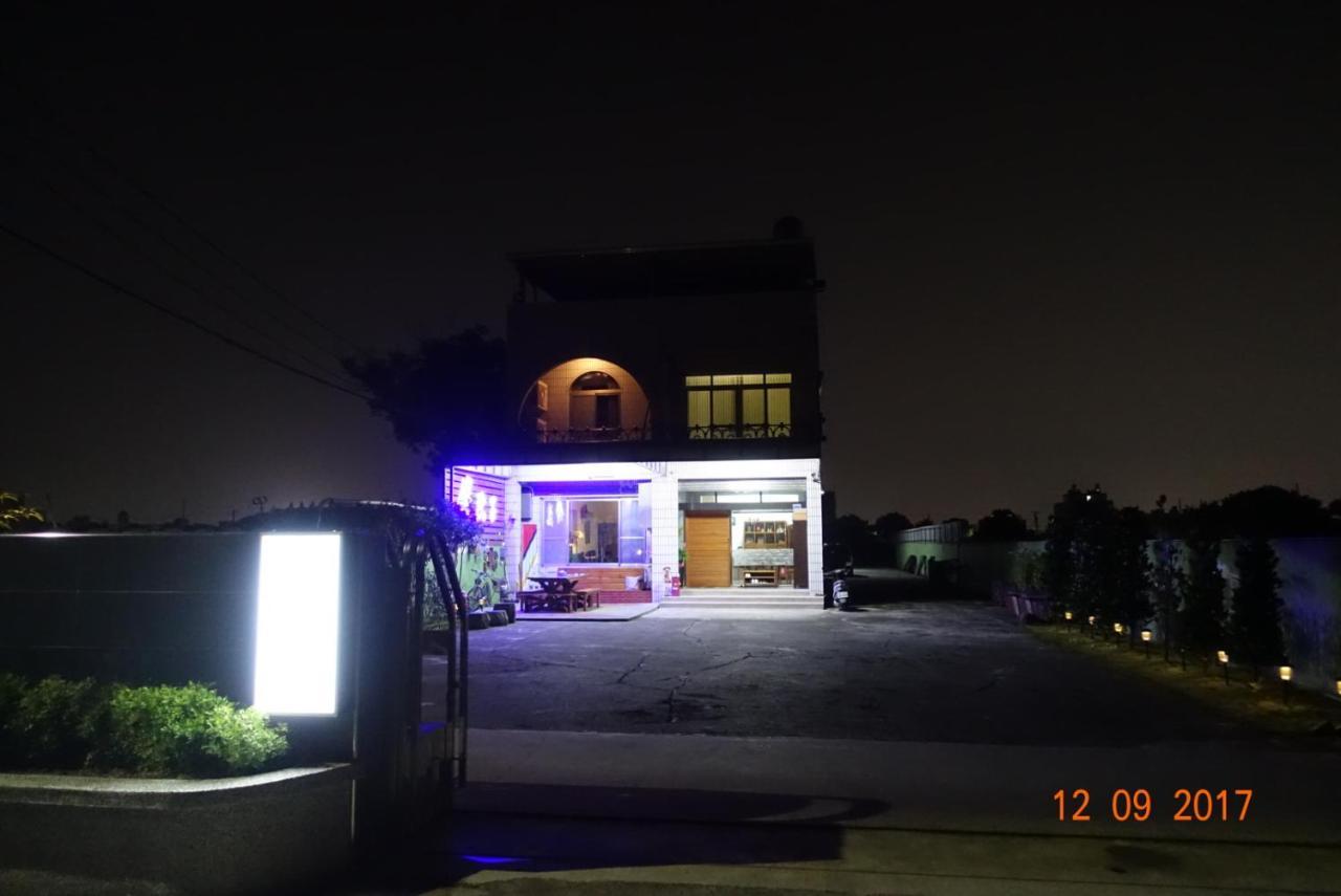 Fu Courtyard Homestay Цзяи Экстерьер фото